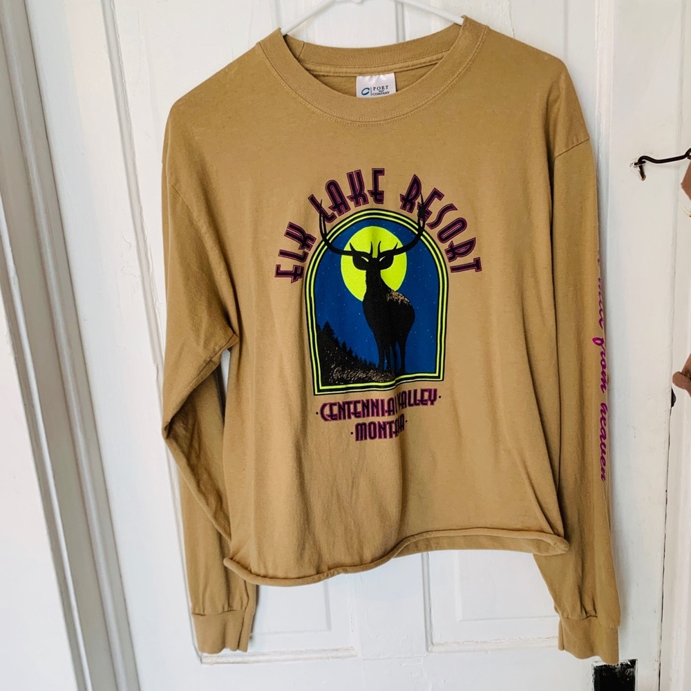 Graphic Cropped Long Sleeve